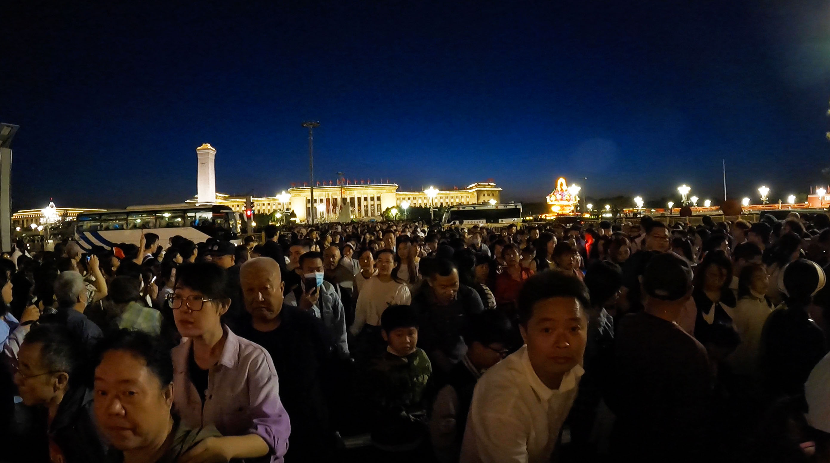 1696124127514856.jpg 14,2023年9月30日晚上天安门广场.jpg